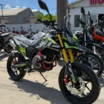 Motocicleta Viper 400